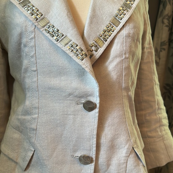 Jacket - Picture 2 of 5